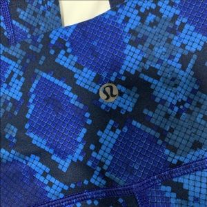 Lululemon Snake Yogas.